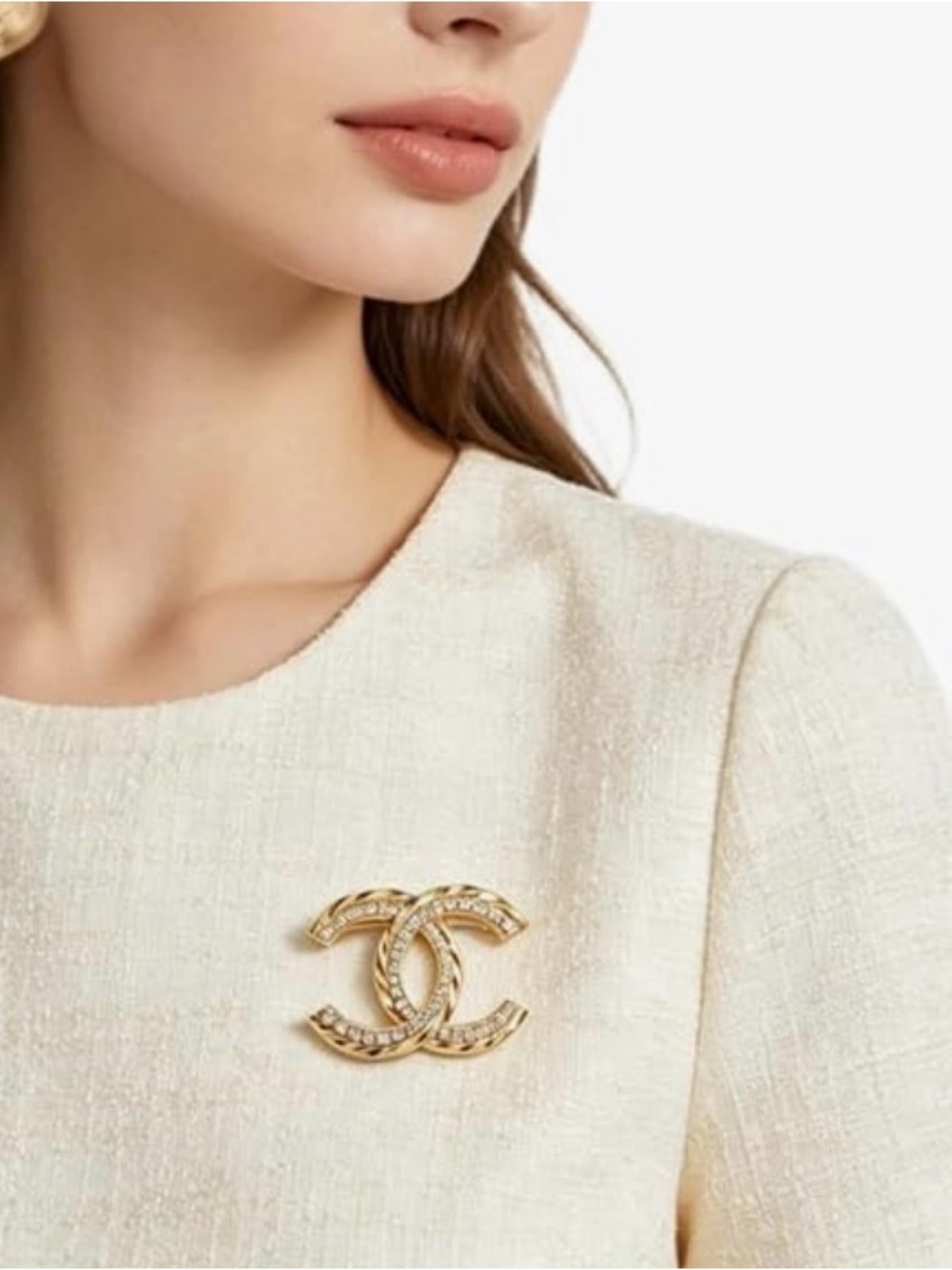 CHANEL Crystal Sparkling Brooch